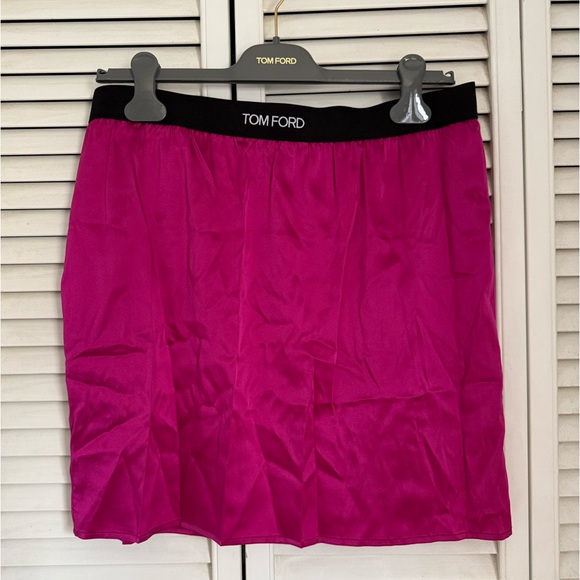 TOM FORD Pink Miniskirt AUTHENTIC - Picture 2 of 5